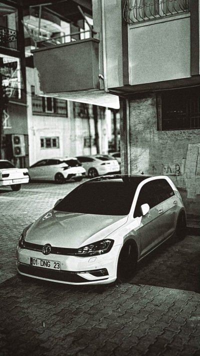 Facetune_13-09-2024-12-44-26.jpg