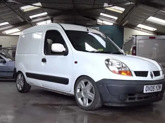 renault-kangoo-with-megane-rs-engine.webp
