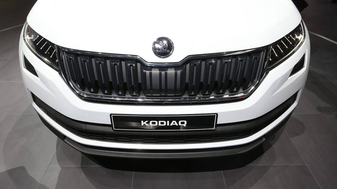 2017-skoda-kodiaq-paris-motor-show.jpg