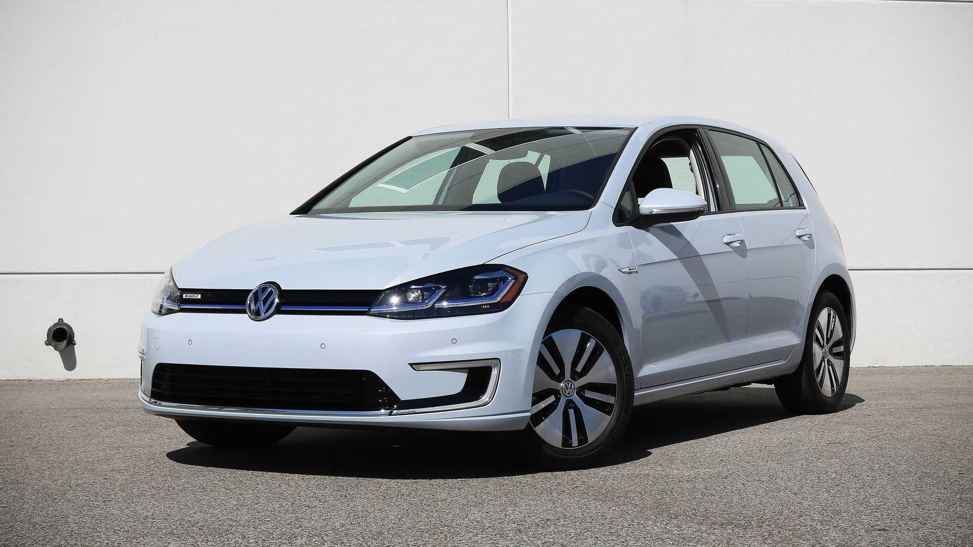 2017-volkswagen-e-golf-review.jpg