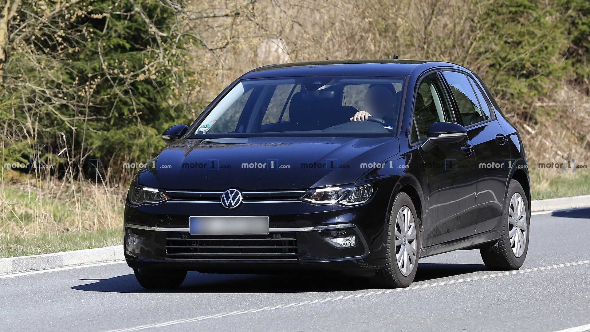 2020-vw-golf-spy-photo.jpg