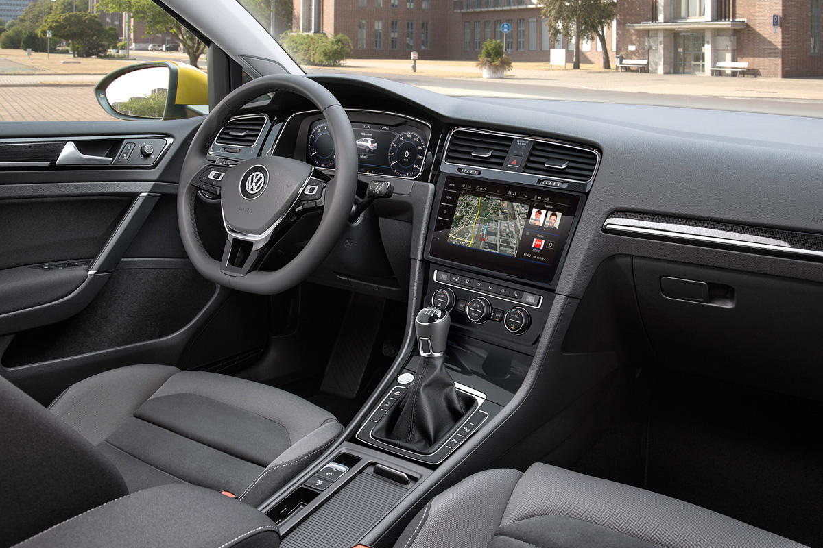 vw-golf-7-facelift-interieur01.jpg