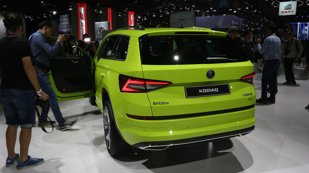2017-skoda-kodiaq-paris-motor-show.jpg