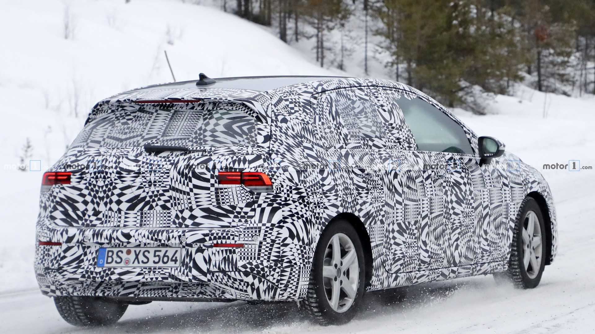 2020-vw-golf-spy-photo.jpg