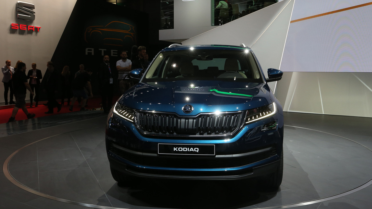 2017-skoda-kodiaq-paris-motor-show.jpg