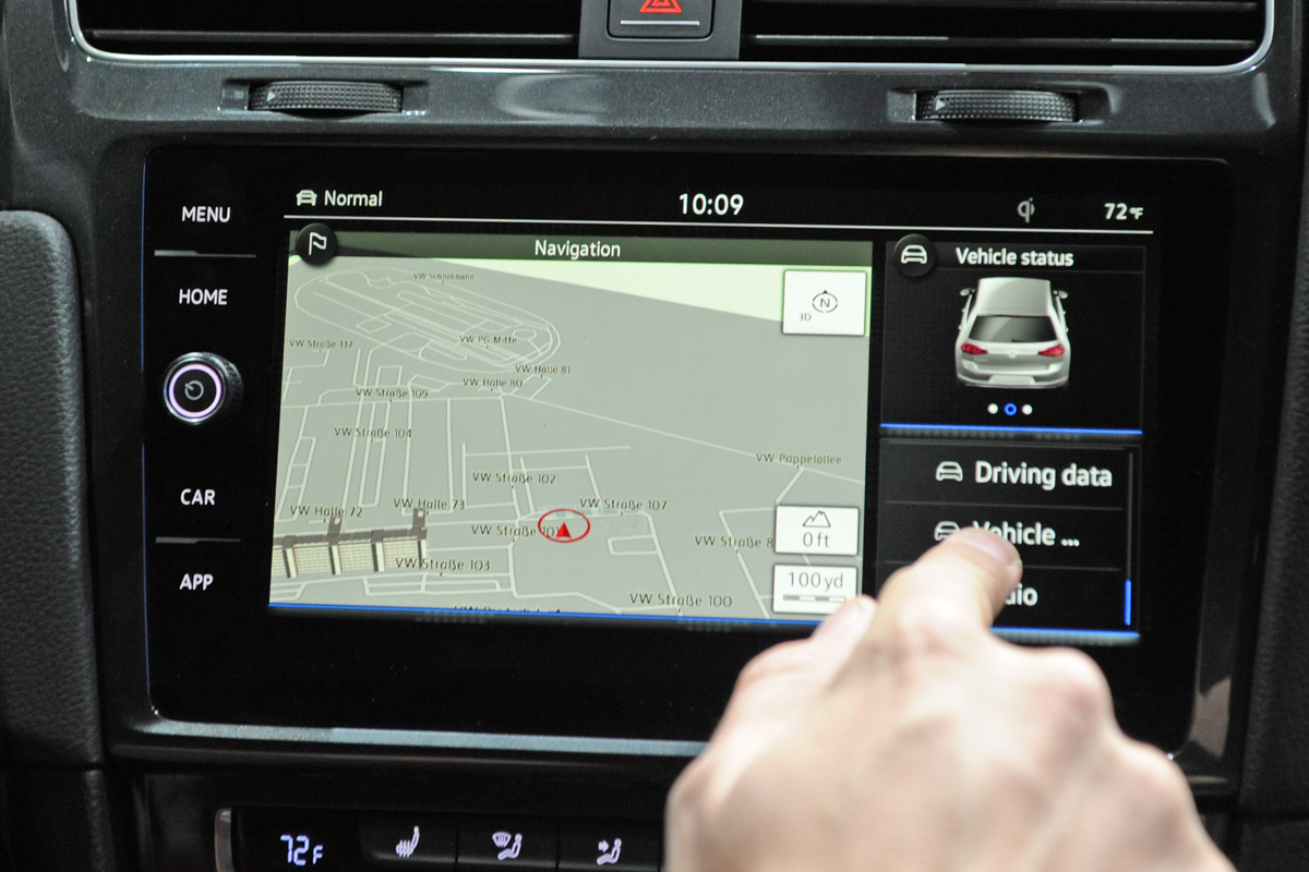 vw-golf-7-facelift-interieur09.jpg